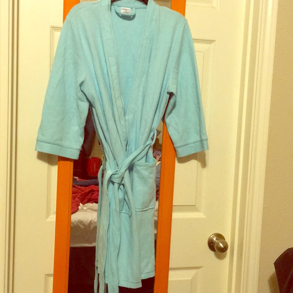 Robe.       B111